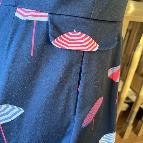 Draper James size 4 novelty fit and flare with pockets! - Picture 4 of 5